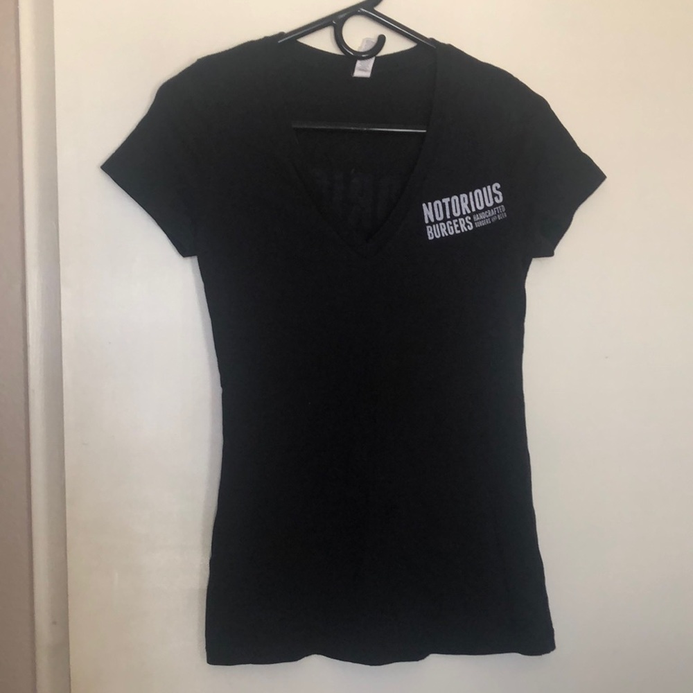 Notorious Burgers V-neck